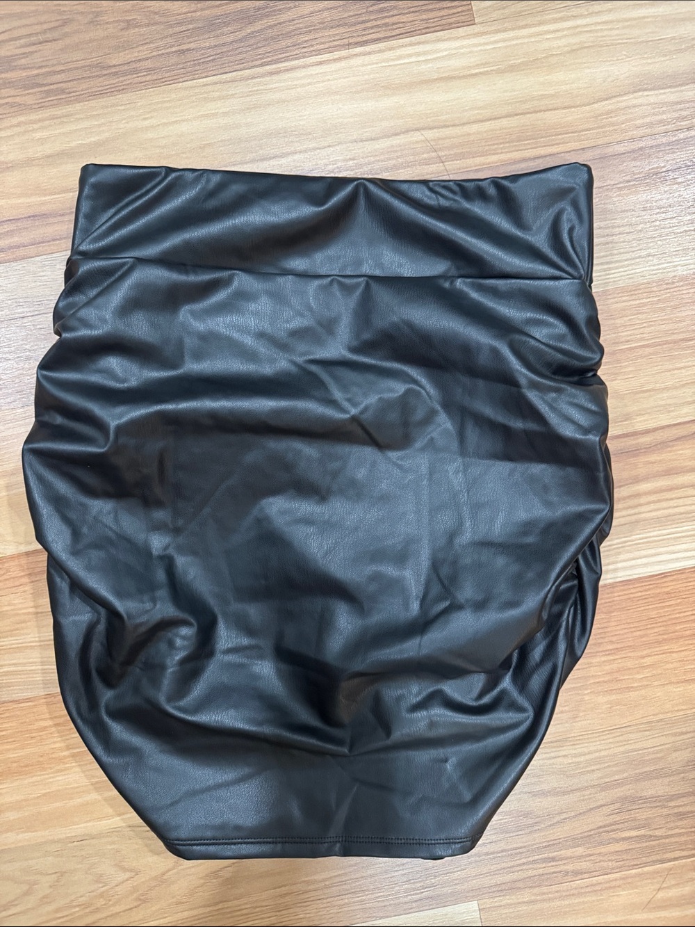 HALARA Black Faux Leather Ruched Mini Skirt with built in shorts
